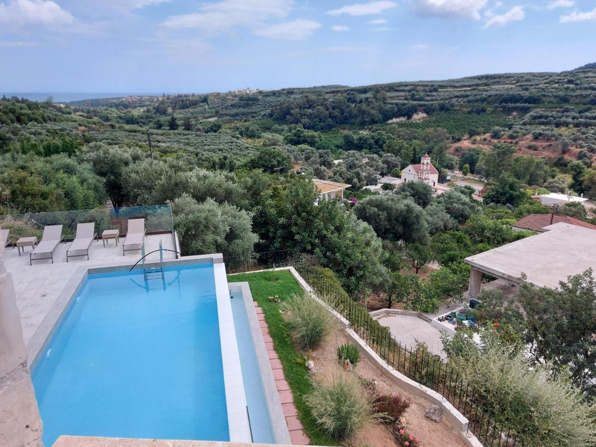 Villa Olive Valley Loutraki  Exteriör bild