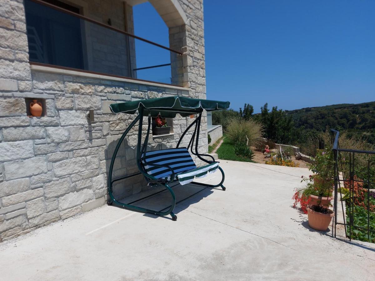 Villa Olive Valley Loutraki  Exteriör bild
